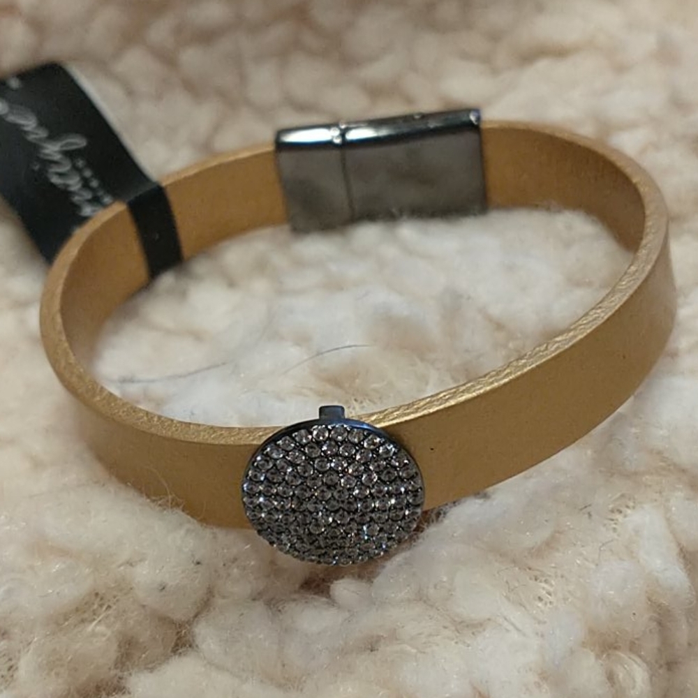 🇨🇦 Bonded Leather Bracelet